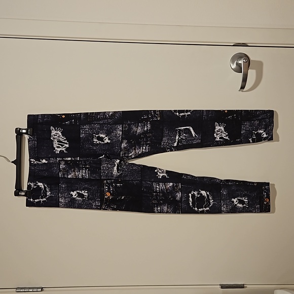 Faux dark distressed jean look leggings NEW MIX OS NWOT fits 0 - 12 comfortably - Picture 3 of 6